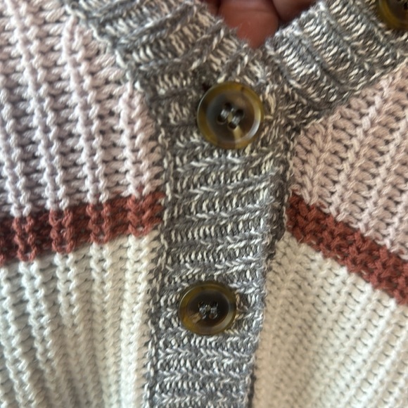 Maurice’s brand Size XS Sweater - Picture 3 of 9